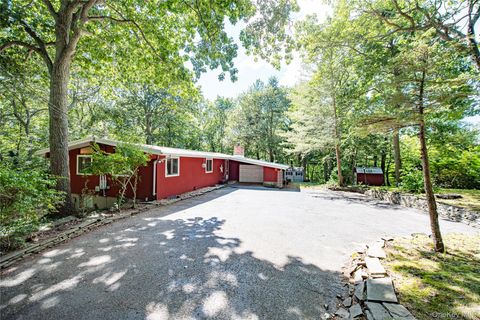 4 Captain Richards Lane Fort Salonga NY 11768