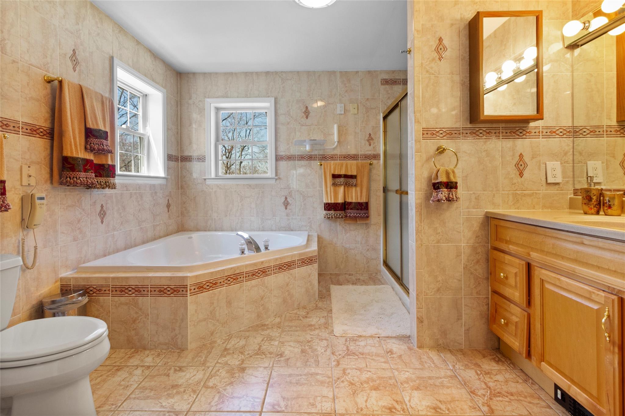 31 Farm Lake Court, Carmel, New York image 20