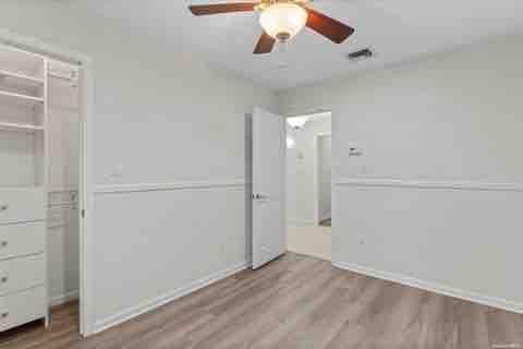 26 Haide Place, East Islip, New York image 18