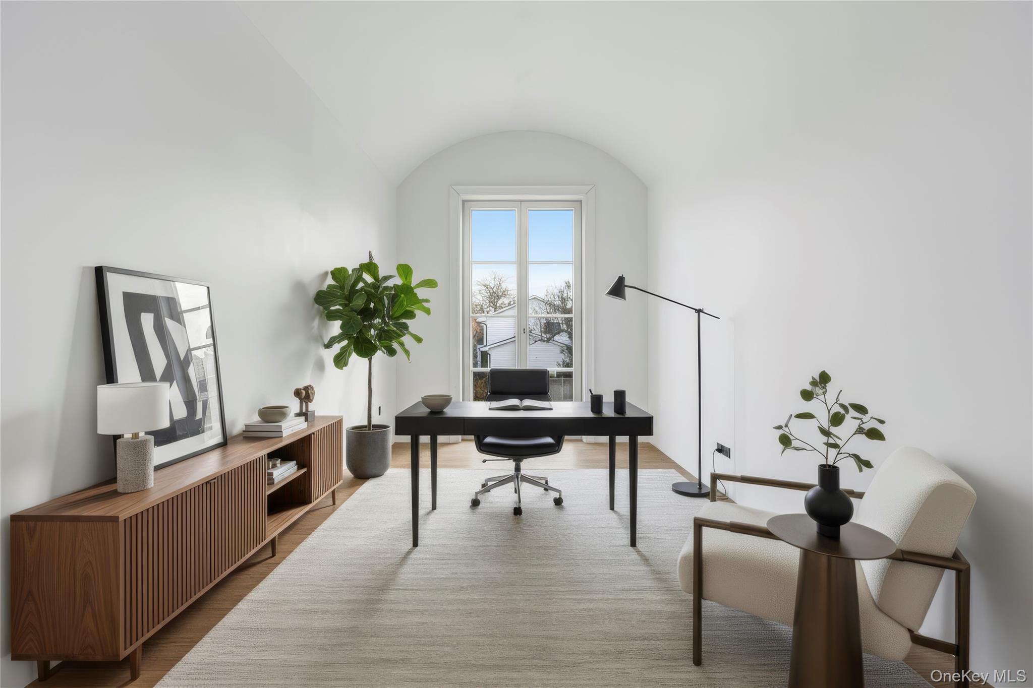 Lawrence, New York 11559, United States, 8 Bedrooms Bedrooms, ,7 BathroomsBathrooms,Residential,Active,241326