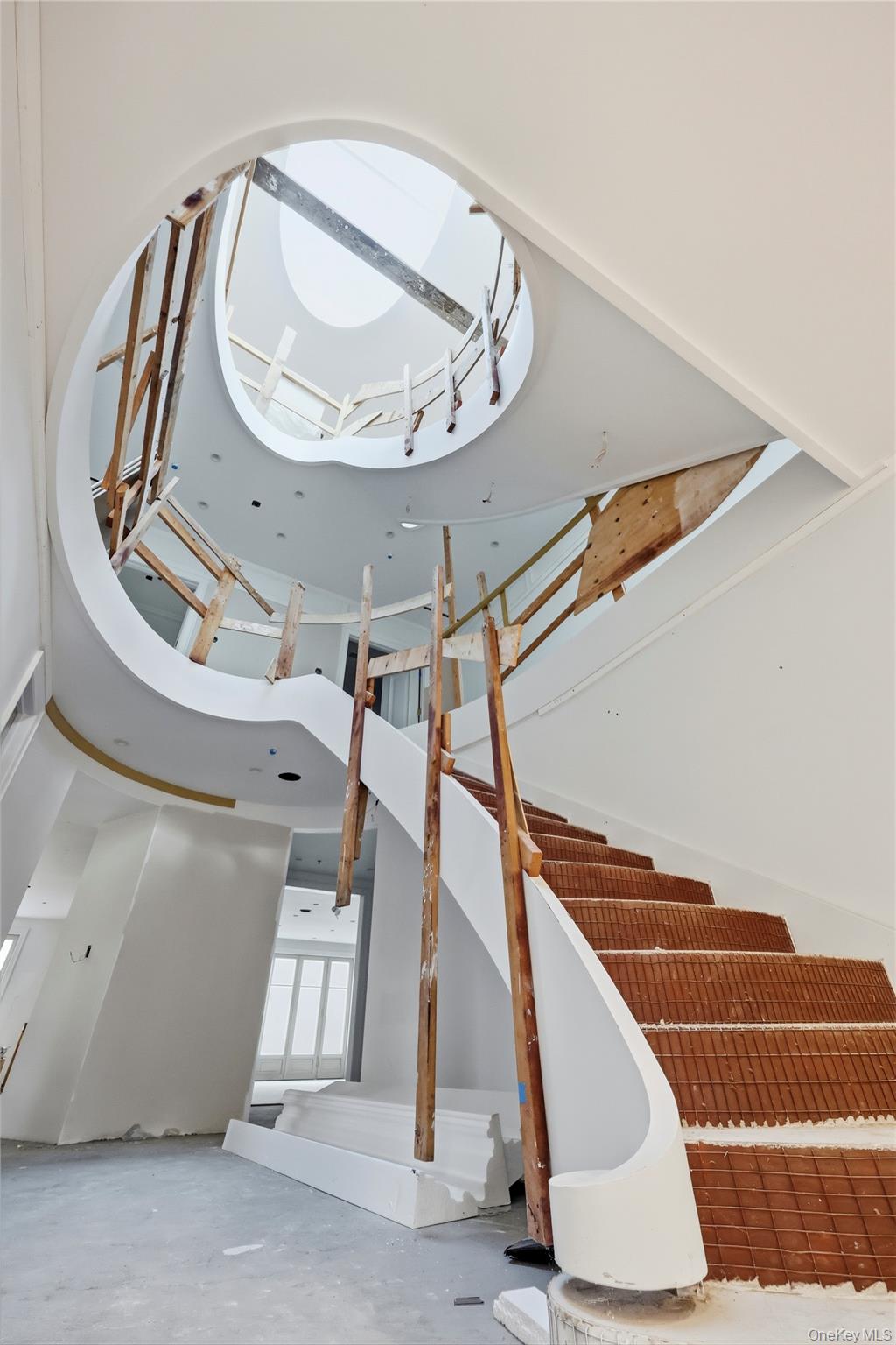 Lawrence, New York 11559, United States, 8 Bedrooms Bedrooms, ,7 BathroomsBathrooms,Residential,Active,241326