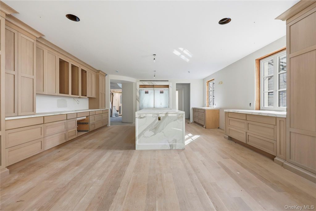 Photo of 156 Harborview S, Lawrence, NY 11559 (MLS # 933806)