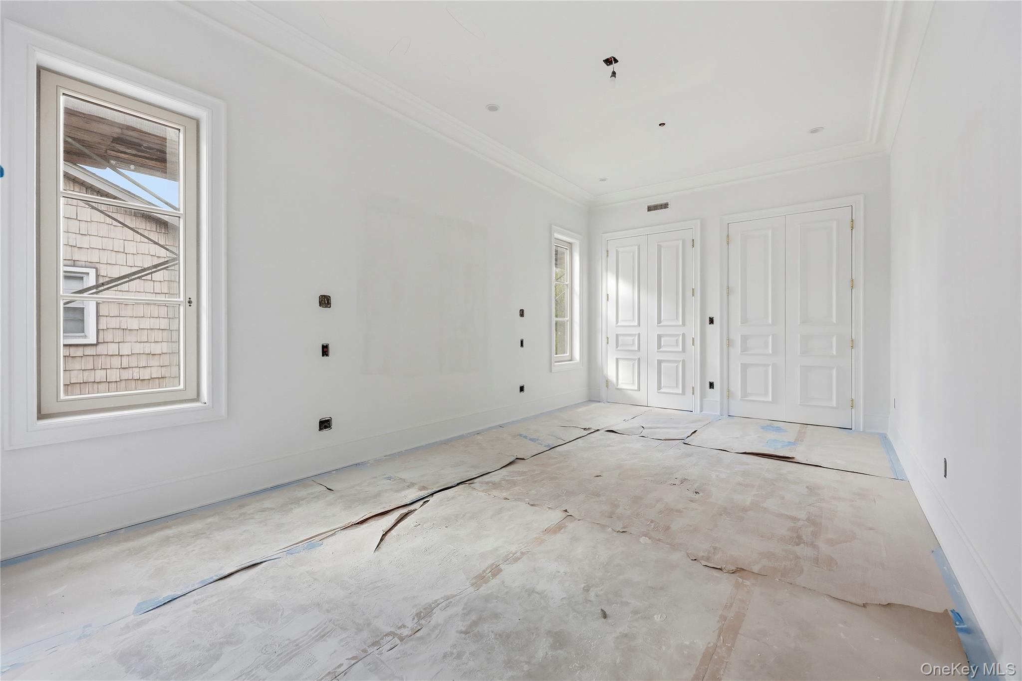 Lawrence, New York 11559, United States, 8 Bedrooms Bedrooms, ,7 BathroomsBathrooms,Residential,Active,241326