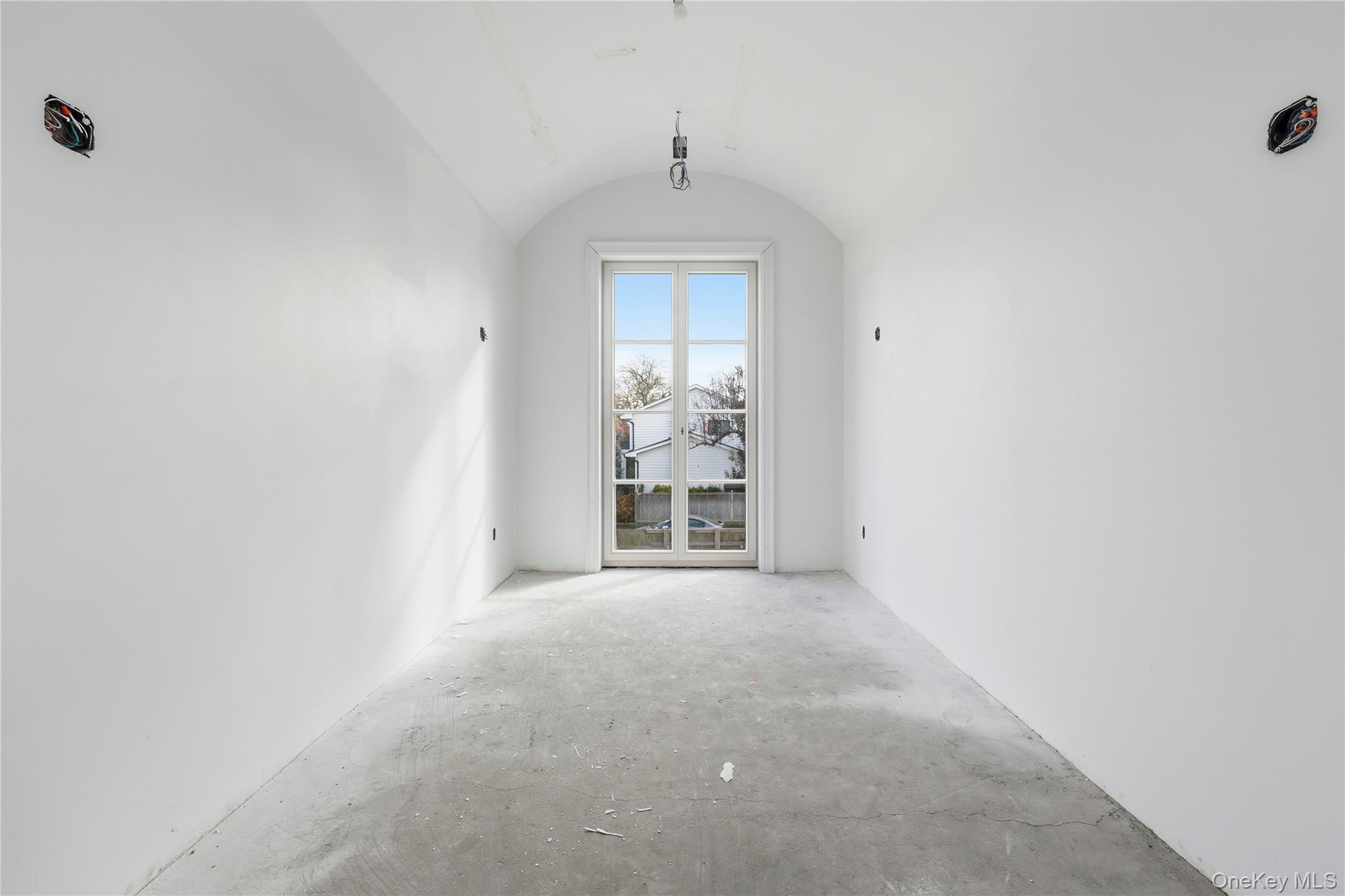 Lawrence, New York 11559, United States, 8 Bedrooms Bedrooms, ,7 BathroomsBathrooms,Residential,Active,241326