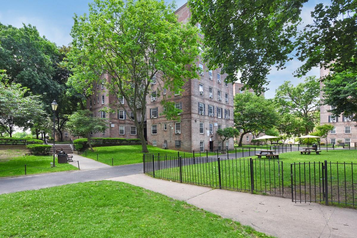 5607 31st Avenue Ave #B, Woodside, New York image 14
