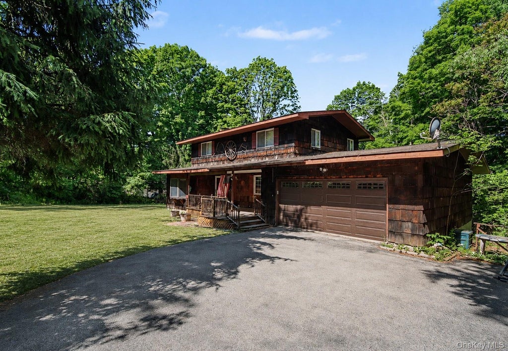 Photo of 137 Lookout Pass, Stormville, NY 12582 (MLS # 963759)