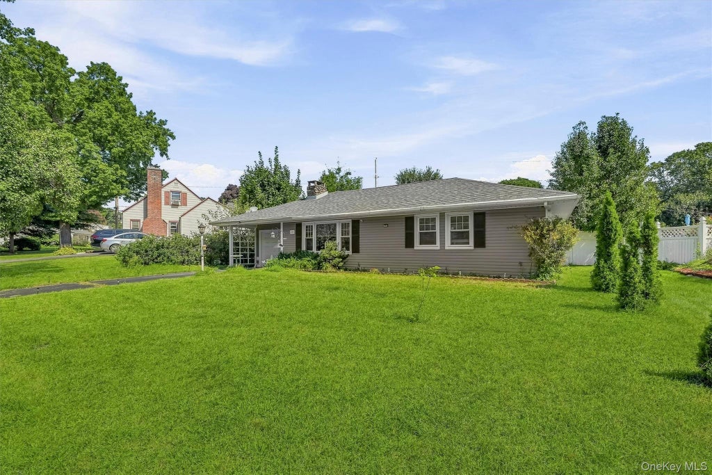 Photo of 105 Pine Drive, New Windsor, NY 12553 (MLS # 1048302)