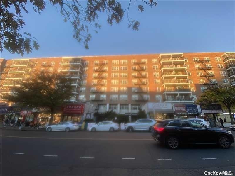 Property for Sale at Kissena Boulevard 2, Flushing, Queens, NY - Bedrooms: 2 
Bathrooms: 1 
Rooms: 5  - $860,000