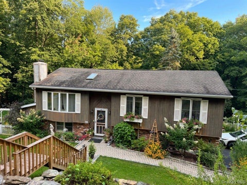 Homes For Sale - 36 Haviland Road<br/> Carmel, NY 10512