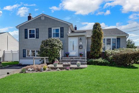 421 Grand Boulevard Massapequa Park NY 11762