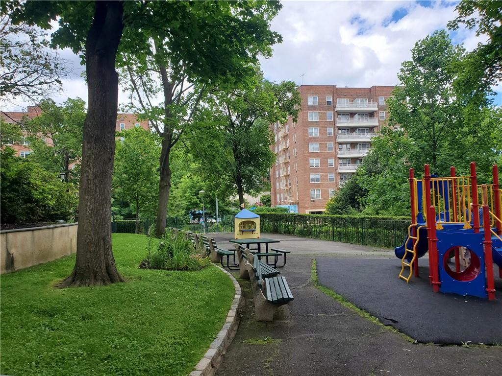 80 Knolls Crescent #1B, Bronx, New York image 22
