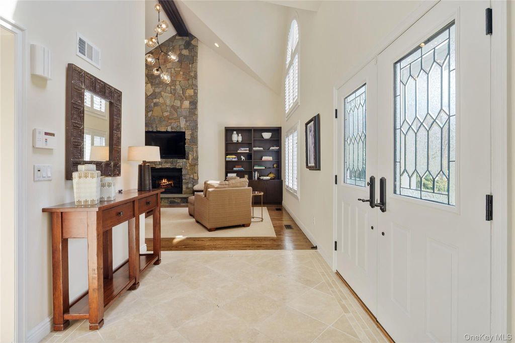 Photo of 25 Pheasant Run Road, Pleasantville, NY 10570 (MLS # 987097)