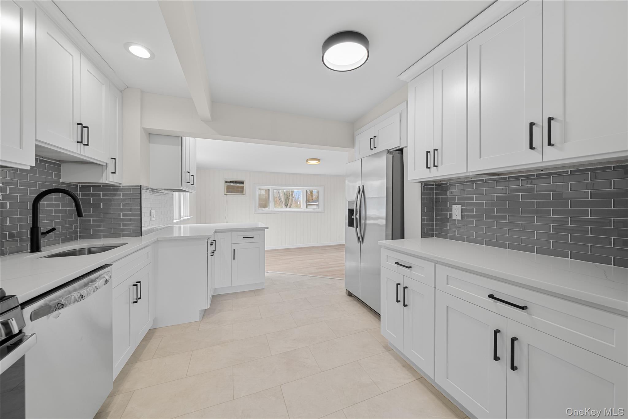 1656 N Gardiner Drive