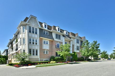 415 Pacing Way Westbury NY 11590