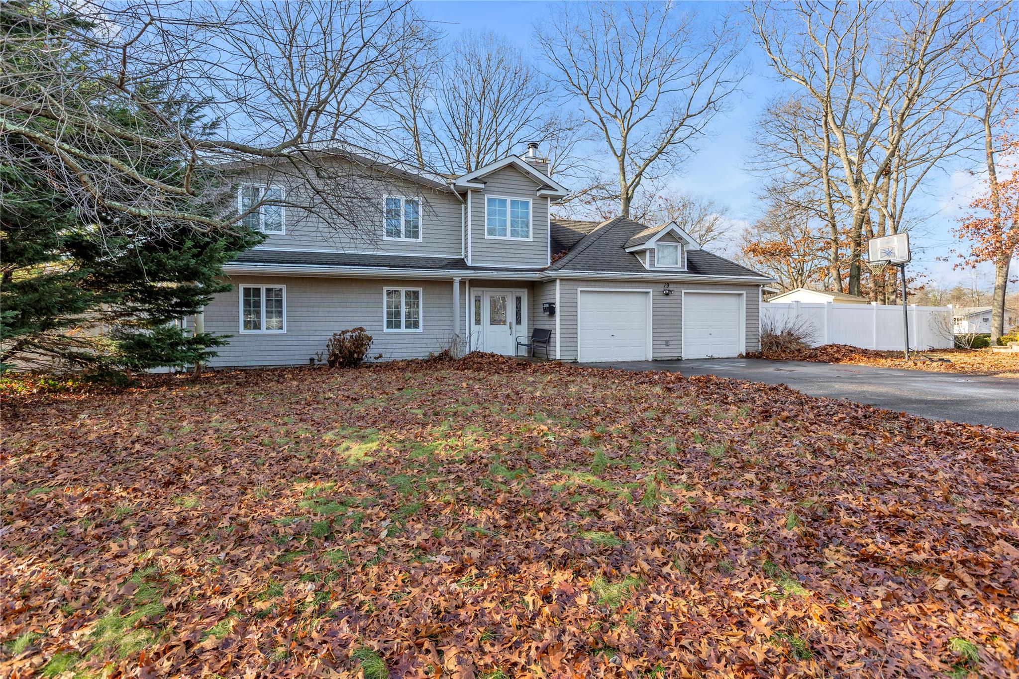 19 Horseshoe Lane, Commack, New York image 21