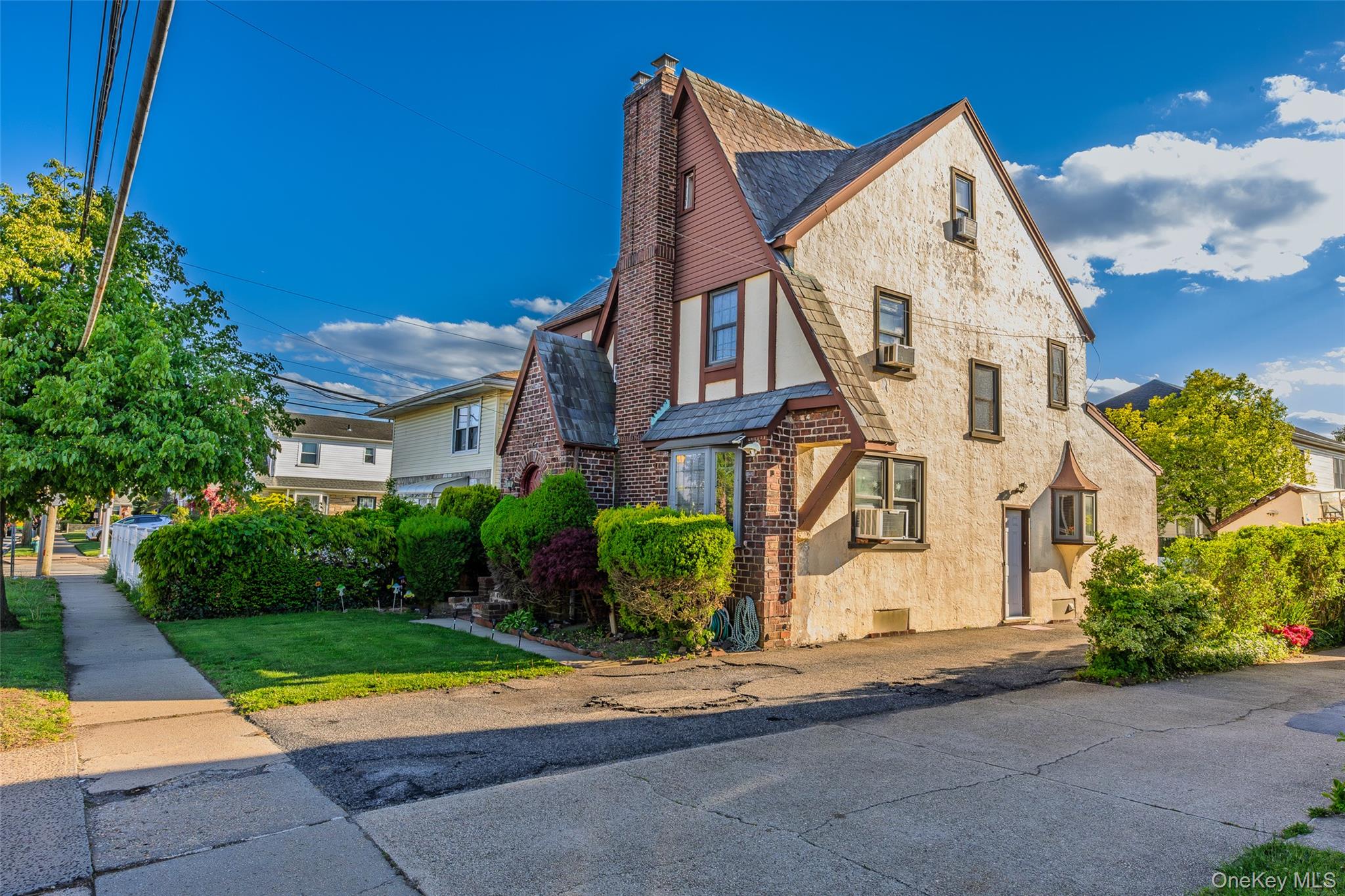 207 New Hyde Park Road