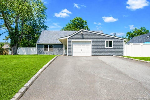 Homes For Sale - 150 Serpentine Lane<br/> Islandia, NY 11749
