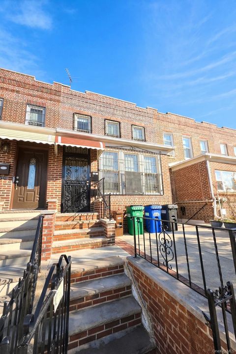Photo of 35-03 24th Avenue, Astoria, NY 11103 (MLS # 951071)