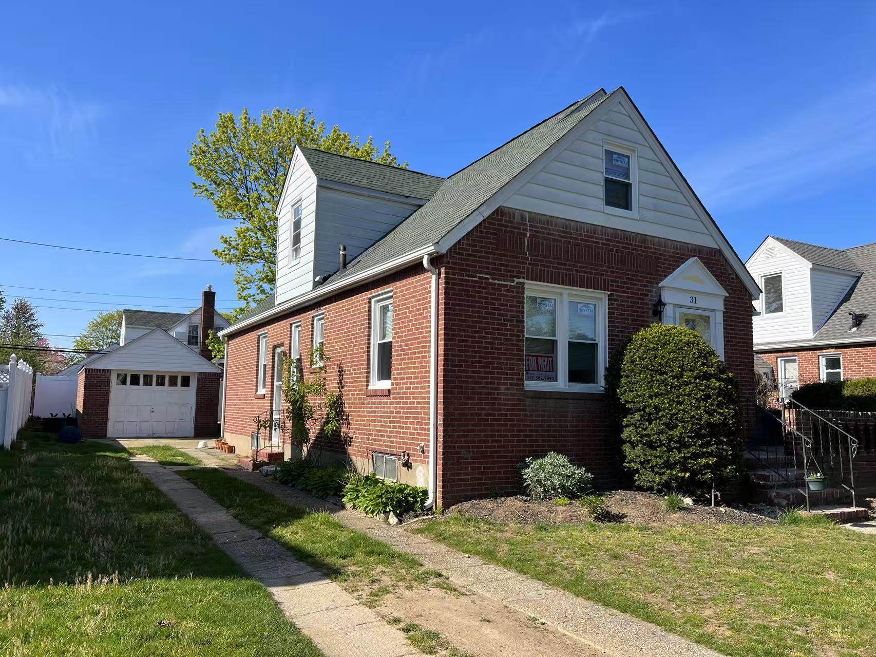 31 Evergreen Lane
