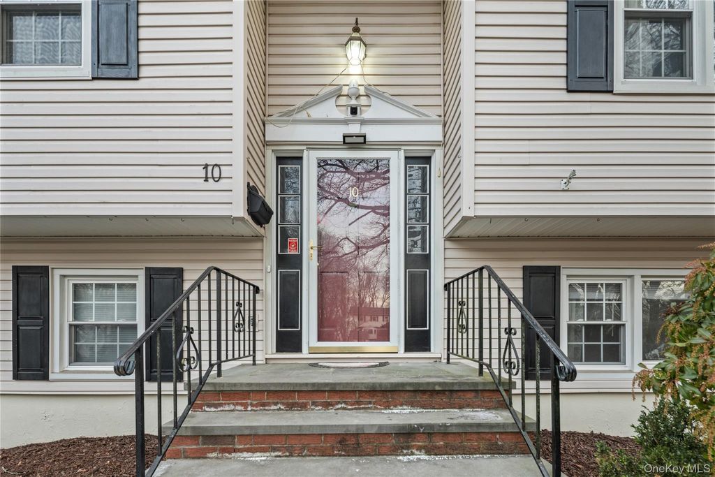 Photo of 10 Moorea Court, Garnerville, NY 10923 (MLS # 946166)