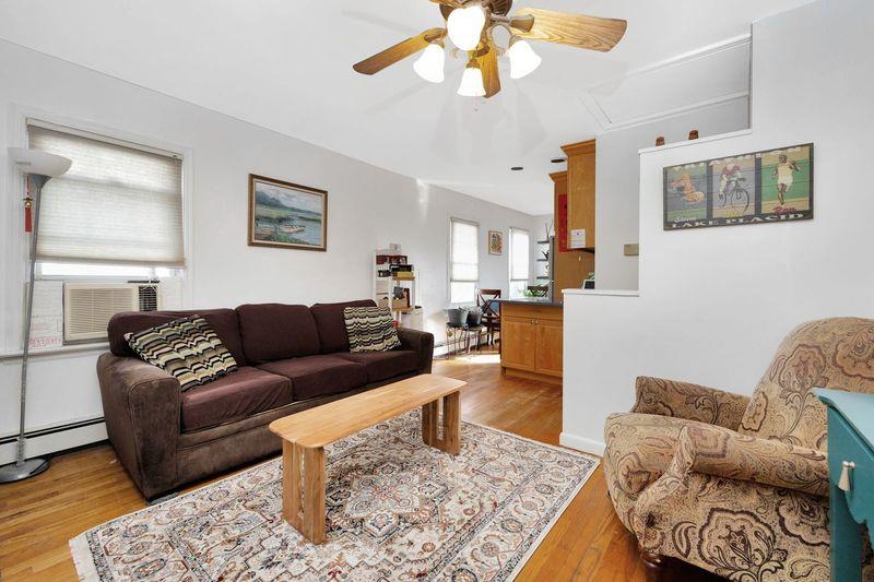 28 Norwood Road, Port Washington, New York image 9