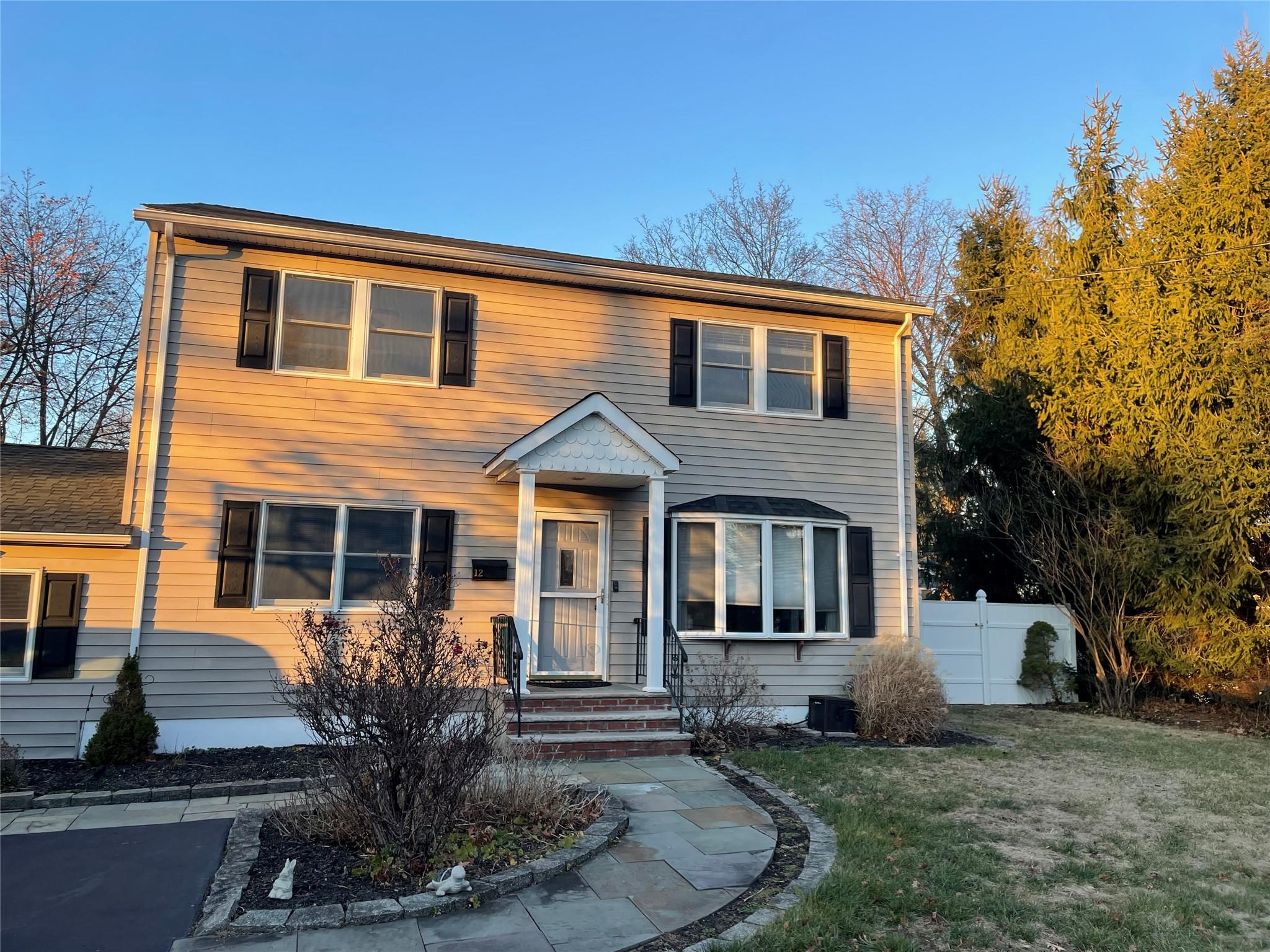 12 Orchard Lane, Nanuet, New York image 1