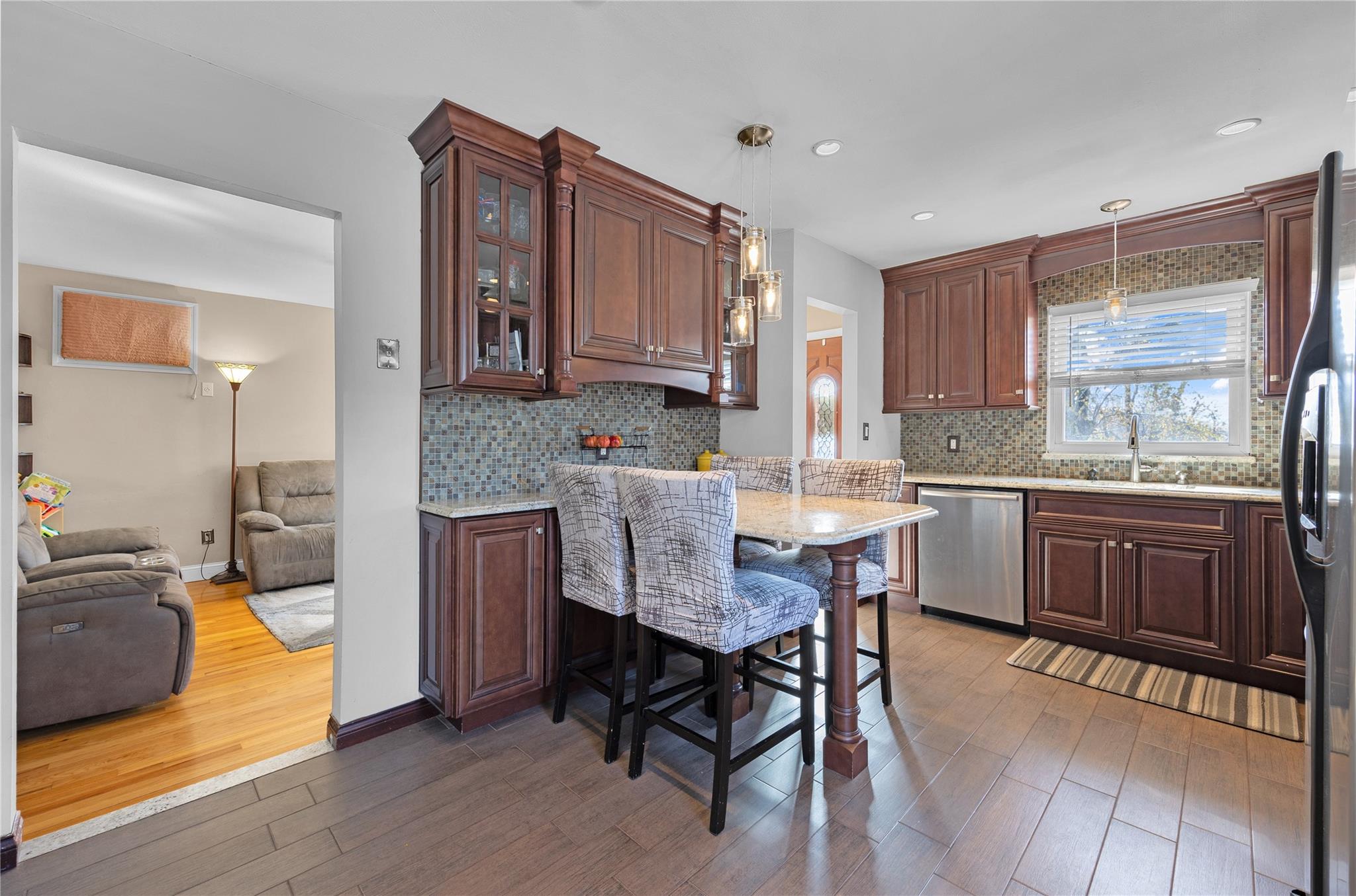 2105 N Railroad Avenue, Staten Island, New York image 4
