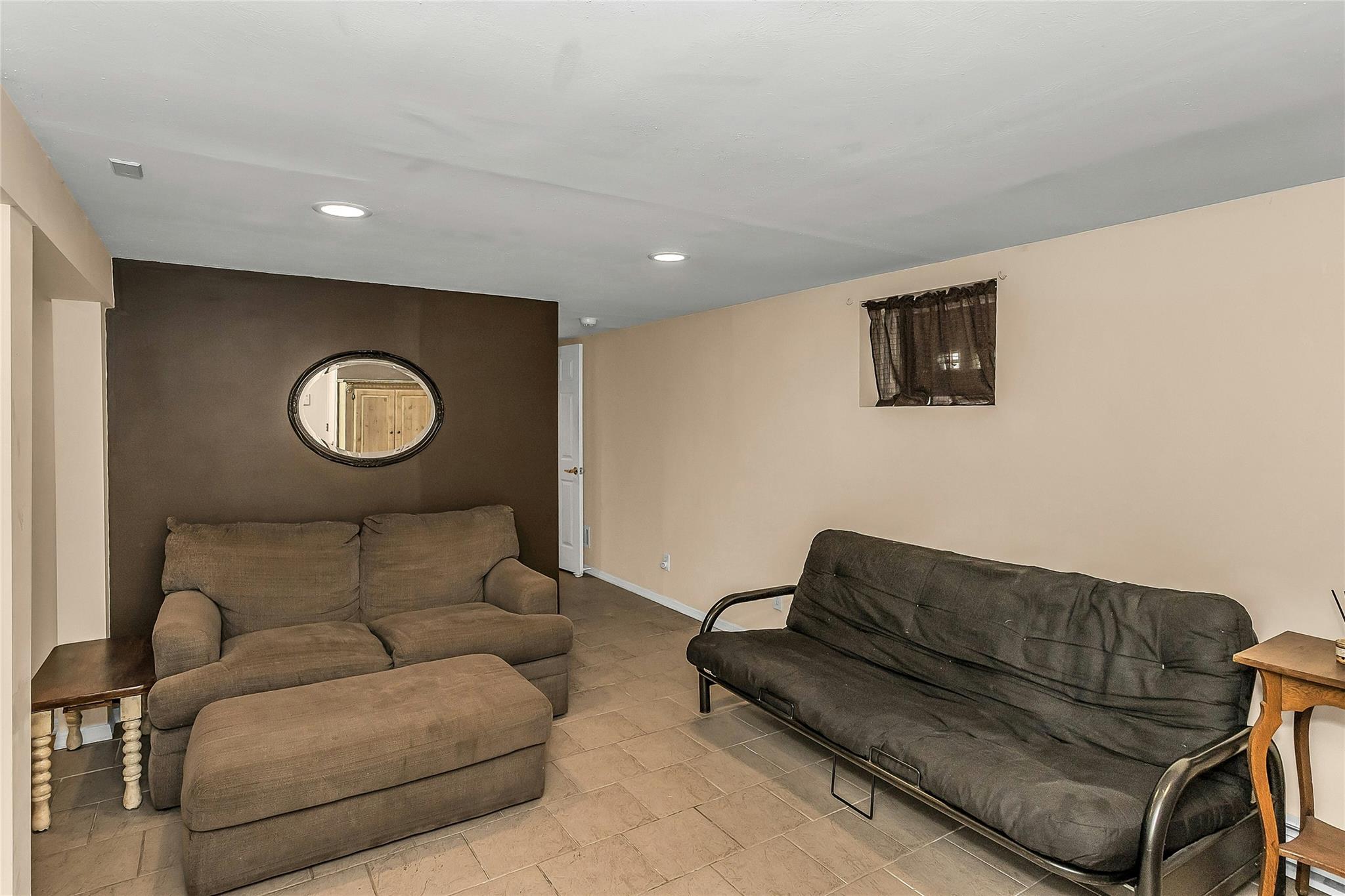 16 Abbey Lane, East Setauket, New York image 22