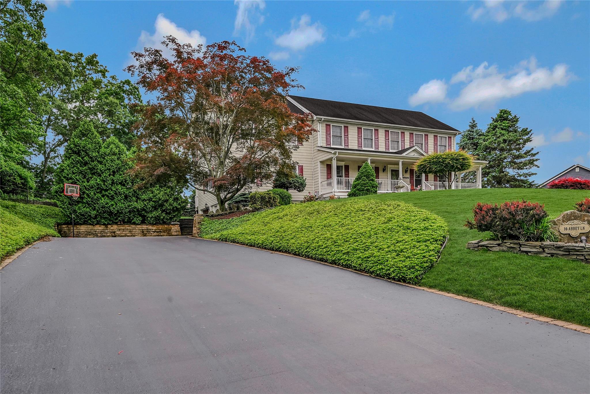 16 Abbey Lane, East Setauket, New York image 2