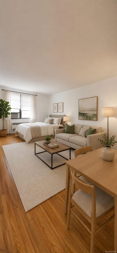 Homes For Sale - 65-40 108 Street #6D<br/> Forest Hills, NY 11375