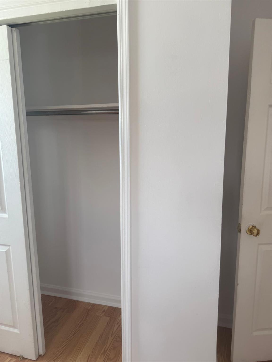 Rental Property at Fox Street 2nd Floor, Bronx, New York - Bedrooms: 3 
Bathrooms: 1 
Rooms: 5  - $3,500 MO.