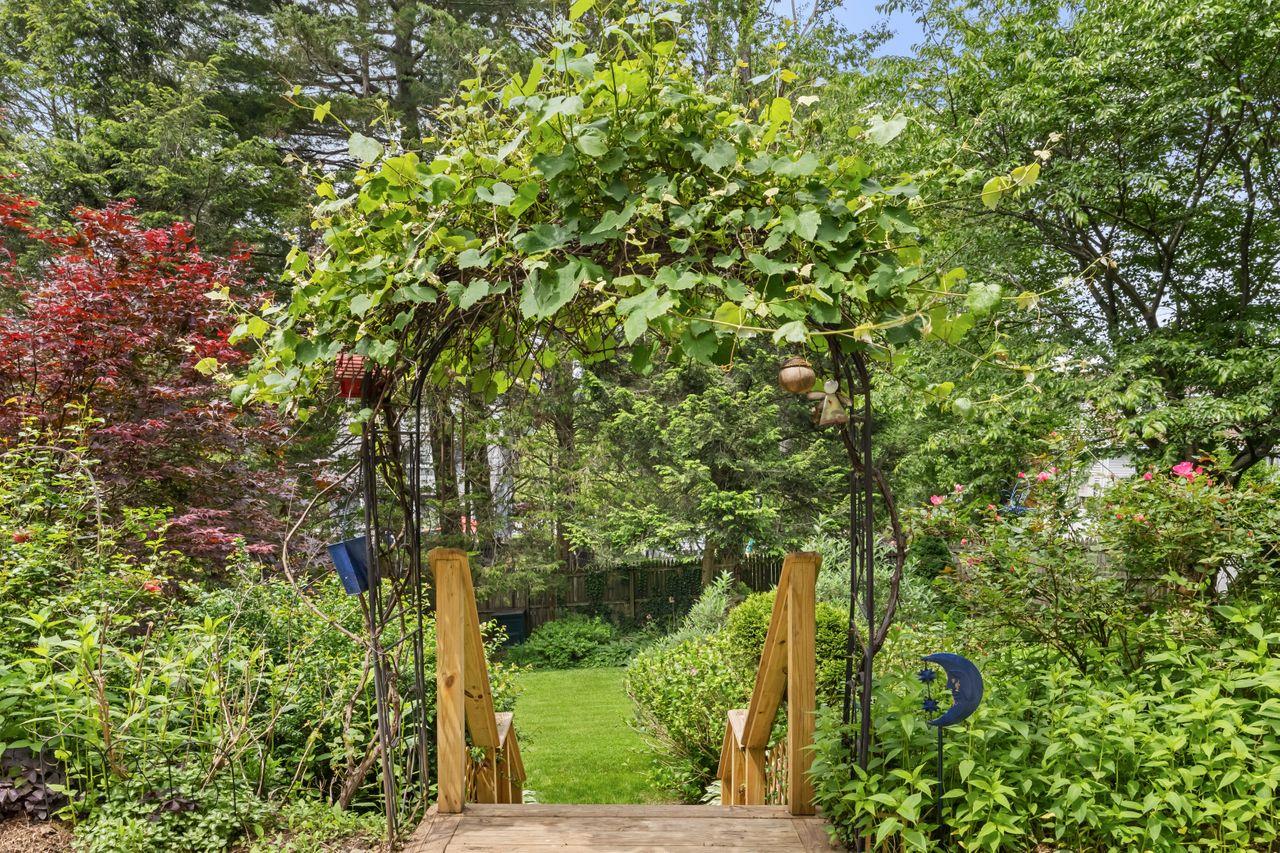 4 Armstrong Street, Cortlandt Manor, New York image 39
