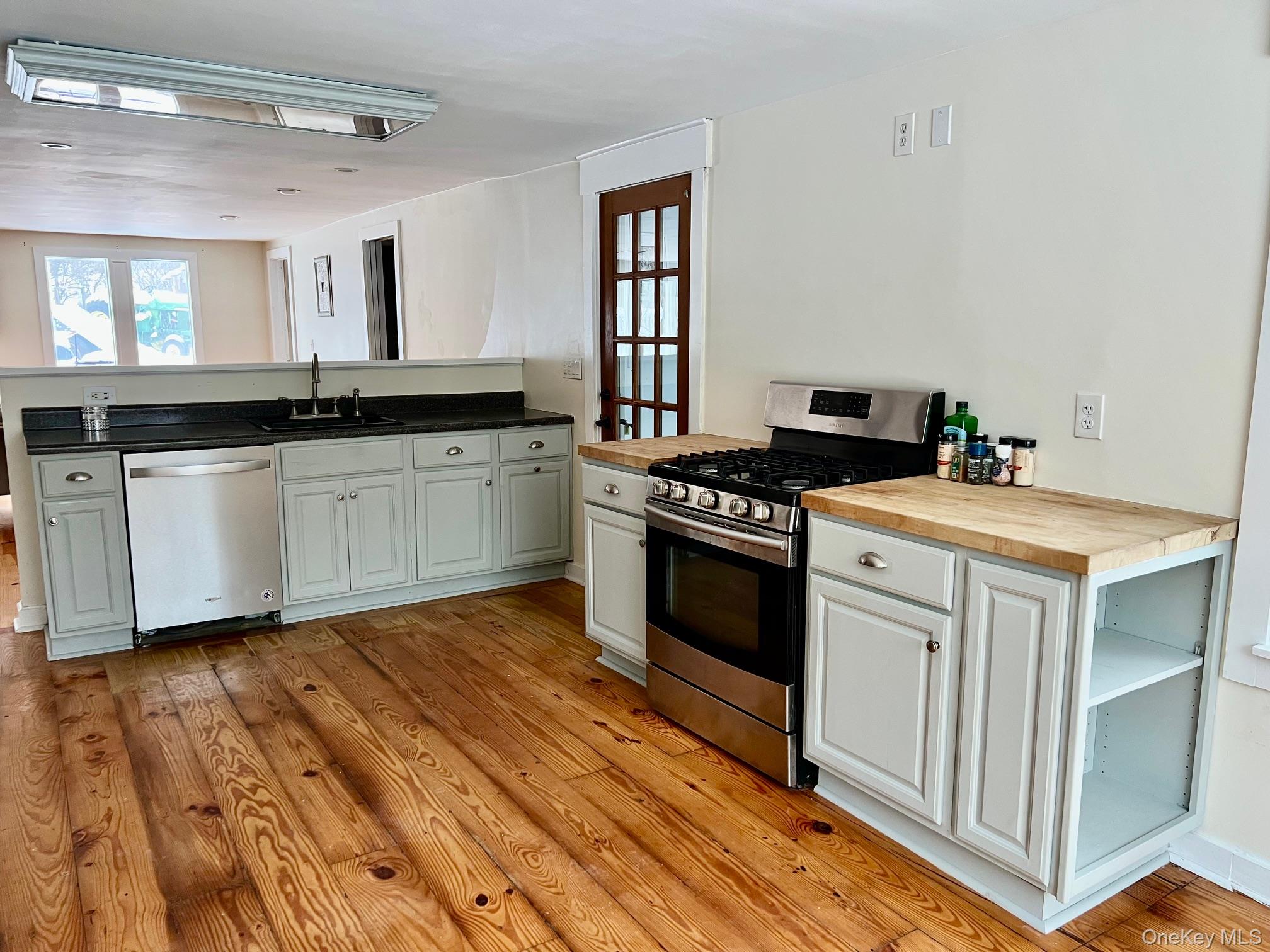 1245 Salt Point Turnpike