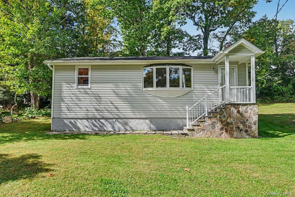 Photo of 10 Palisades Road, Patterson, NY 12563 (MLS # 1058563)