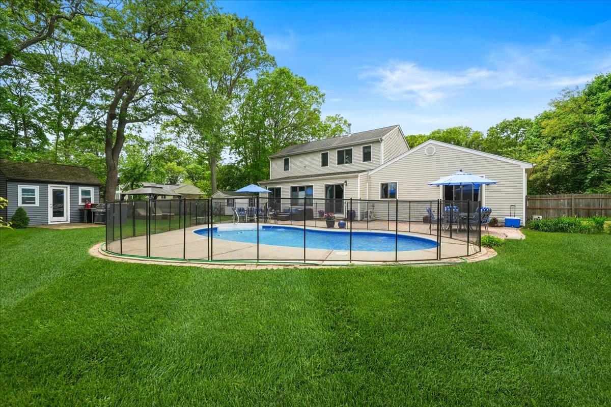 617 Smithtown Avenue, Bohemia, New York image 35