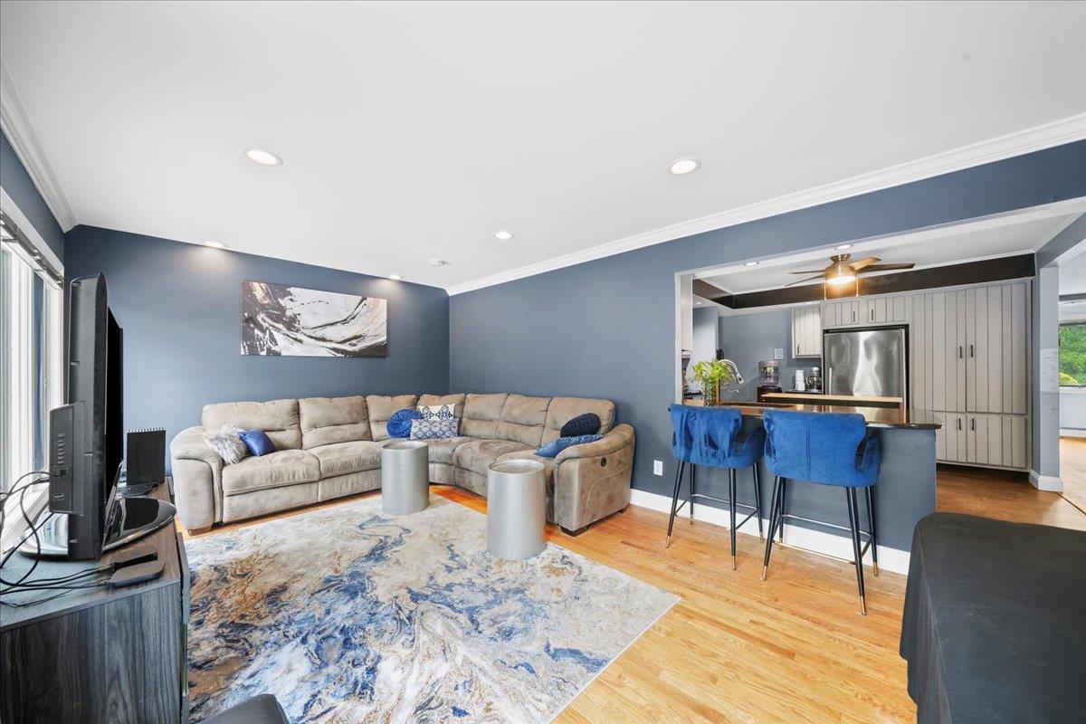617 Smithtown Avenue, Bohemia, New York image 20