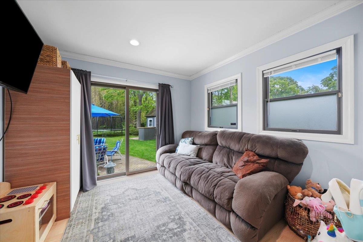 617 Smithtown Avenue, Bohemia, New York image 11