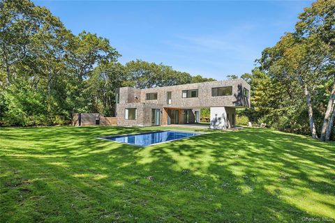 26 Alewive Brook Road East Hampton NY 11937