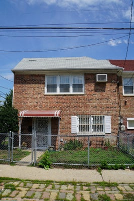 29-64 OCEAN CREST BLVD, FAR ROCKAWAY, NY 11691 - Image 68e2cef472e4a866d3bb068ddb9d6341/1442571281