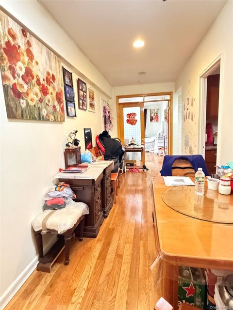Homes For Sale - 134-39 Blossom Ave Ave #2G<br/> Flushing, NY 11355