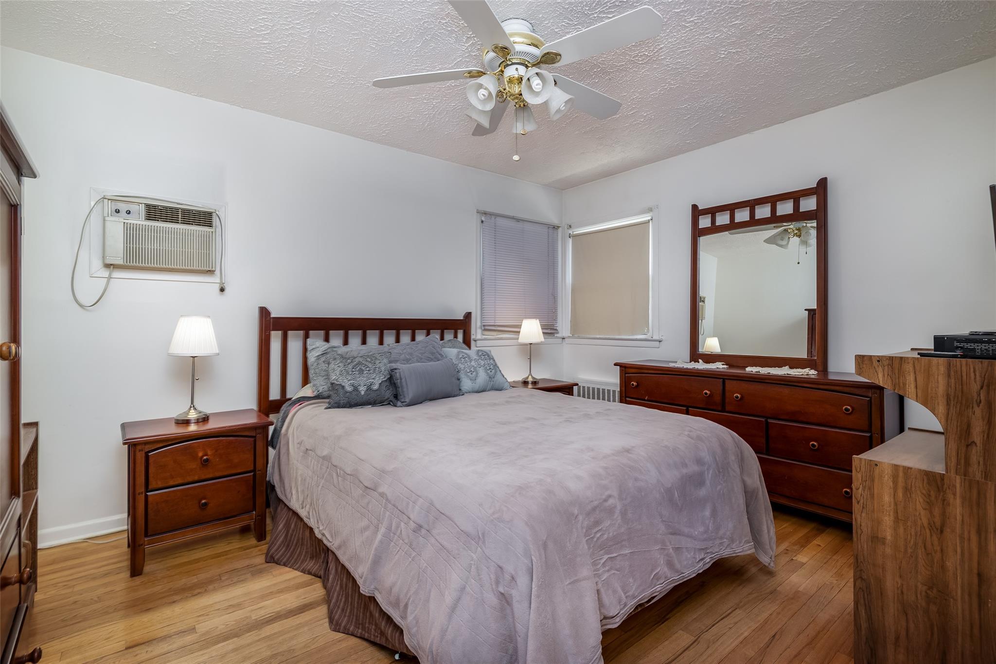 3783 Harbor Boulevard, Seaford, New York image 11