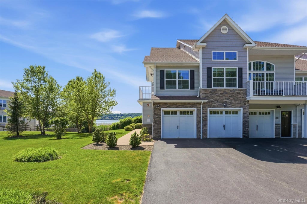 Photo of 614 Sacandaga Loop, Wappingers Falls, NY 12590 (MLS # 1012068)
