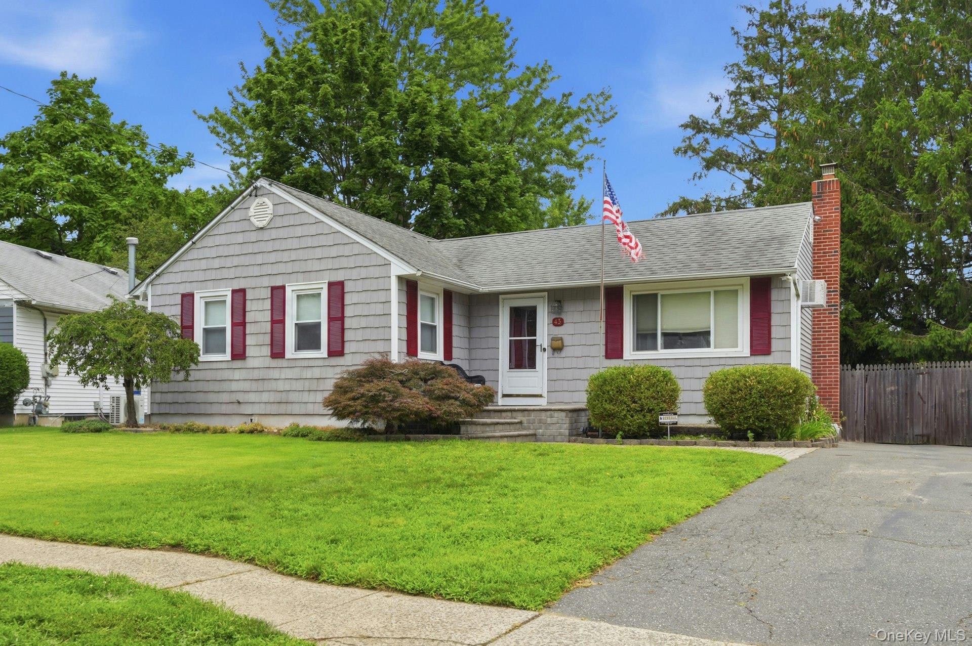 43 Tappan Avenue