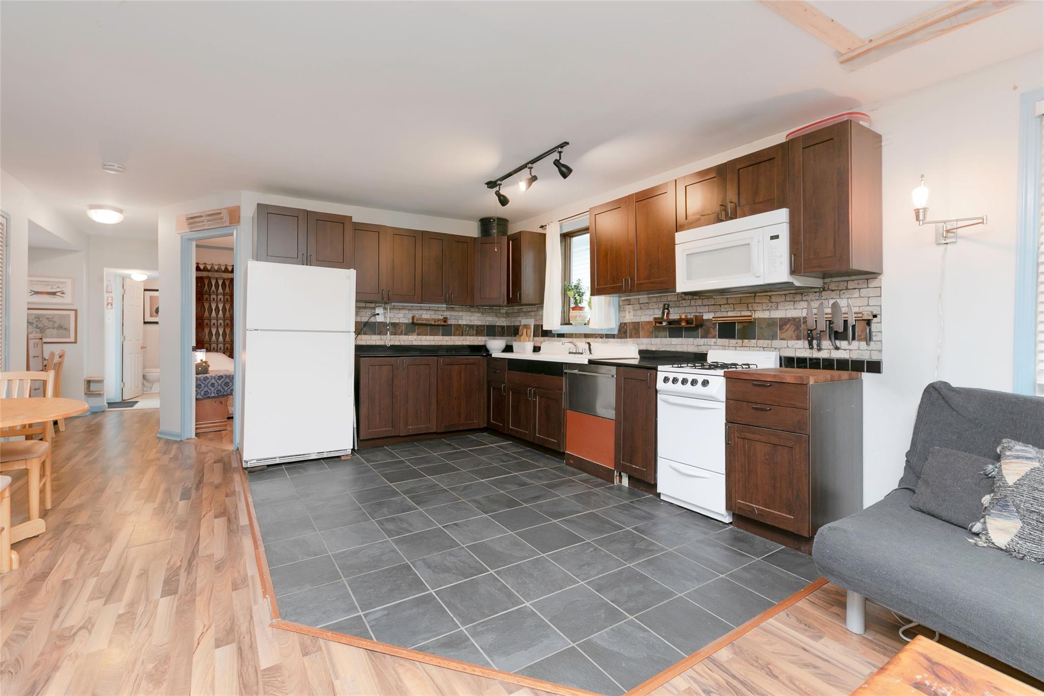 68 Tier Street, Bronx, New York image 5