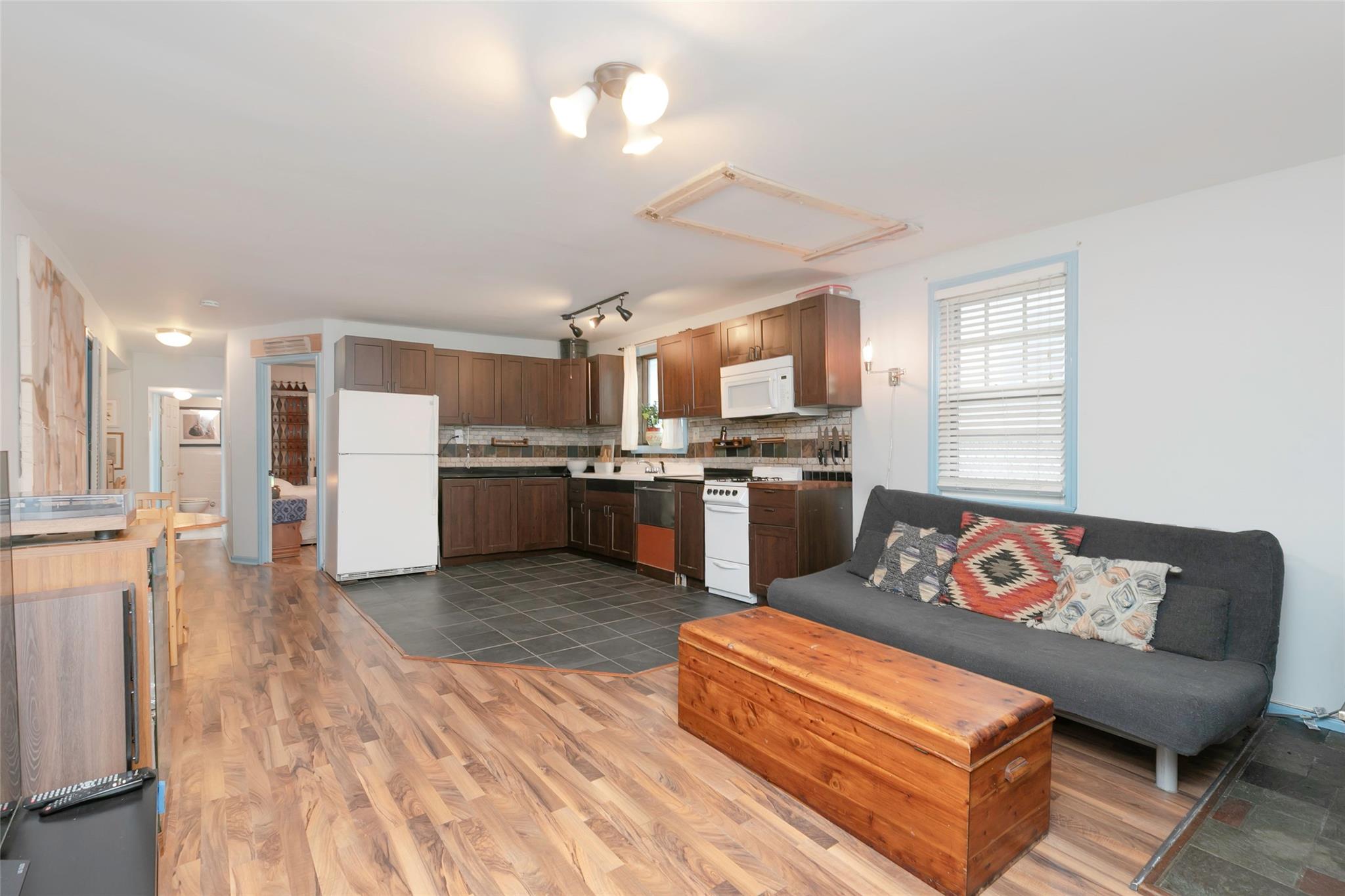 68 Tier Street, Bronx, New York image 4