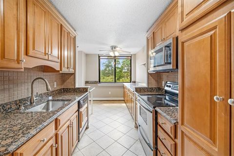 Photo of 25 Rockledge Avenue #305, White Plains, NY 10601 (MLS # H6308765)