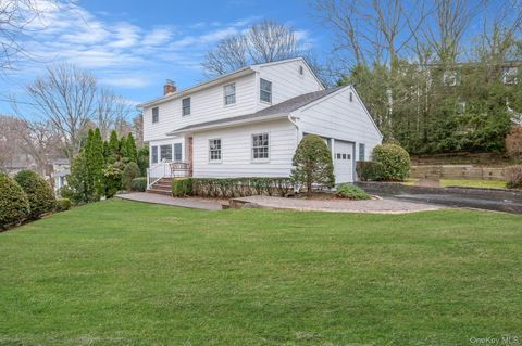 7 Spruce Court Huntington NY 11743