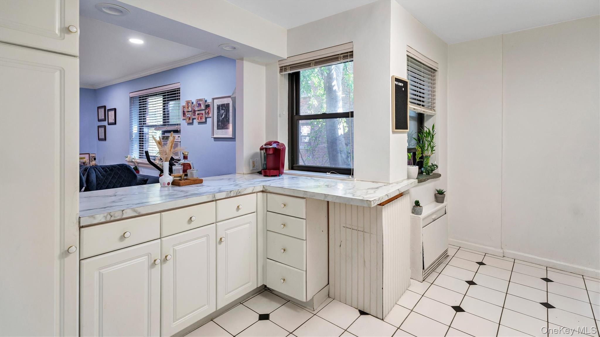 30 Grace Avenue 2F