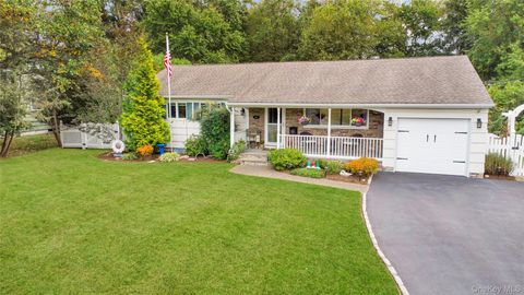 Photo of 12 Marcus Road, West Nyack, NY 10994 (MLS # 918620)