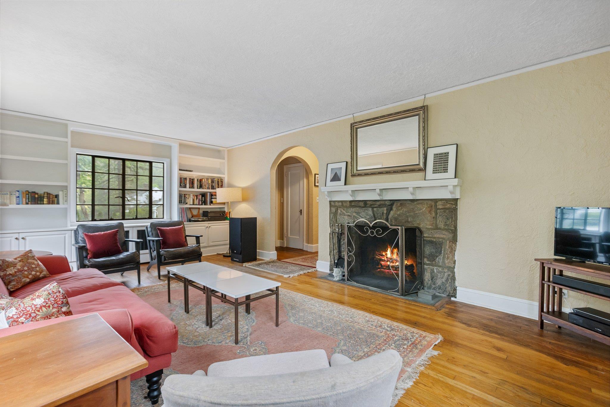 1629 Pelham Parkway, Bronx, New York image 6